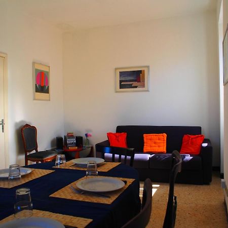 Family House Apartment Леванто Екстериор снимка